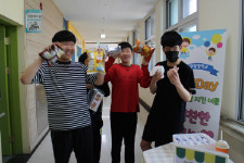 공주정명학교, 칭찬데이 운영