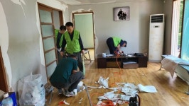 예산군 예빛봉사단, 사랑의 집수리사업 통해 장애인 가구에 희망 전달