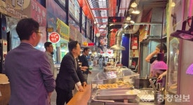 폭염보다 더 뜨거운 상인의 땀