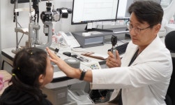 청주김안과, 이주배경 돌봄학생 대상 시력건강 점검 진행