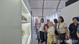 불가리아 기자단, 영동세계국악엑스포 현장 방문