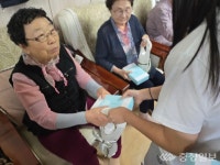 대전삼성초, 경로당 찾아 음악으로 전한 추석 선물