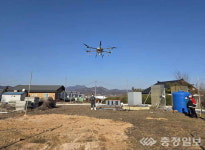 충주시, AI 발생 농장에 방역 드론 투입