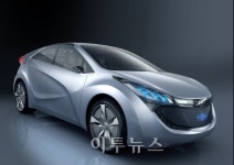 [신년특집] 그린카시대 개막…하이브리드를 잡아라