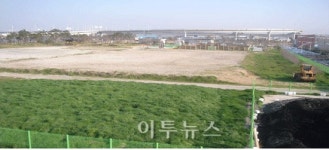 부산시, 강변하수처리장 인조잔디축구장 개장