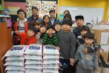 강원도시가스, 지역아동센터에 사랑의 쌀