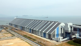 당진화력 옥내저탄장 지붕에 3.4MW 태양광 설치