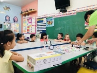 큐브로이드, 미국 몬테소리 유치원과 함께하다.