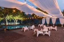 가평빠지 아레나 수상레저&펜션, 탁 트인 강 조망과 넓고 쾌적한 휴식 공간 제공