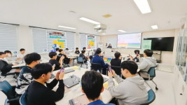  로봇팔을 직접 제어할 수 있어요, 파이썬으로 산업용 로봇을 제어하는 디지털새싹 특화과정