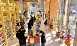 레놉티, CJ올리브영 올리브베러 광화문 입점