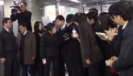 (일지)검찰,'성추문 검사' 불구속 기소