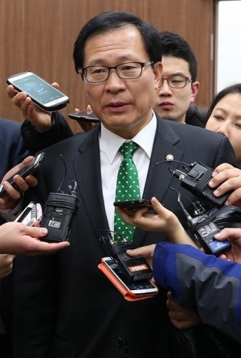 문병호, 국정원 불법정치사찰 추가의혹 제기