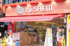 더샘, 대학로·홍대 매장 오픈..젊은층 공략 박차