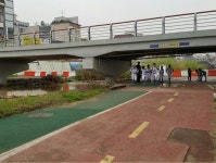 (단독)역북초, 갑질해고 논란..야구부가 개천가서 연습?