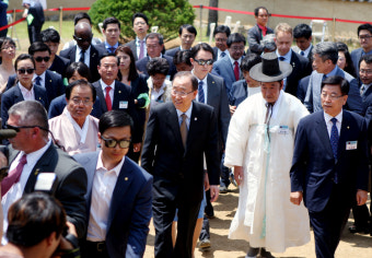 대권 도전 메시지 남기고 떠나는 반기문