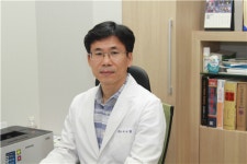 (인터뷰)이시형 지혜나무한의원 원장 “틱장애 치료, 통합적 방법으로 접근해야”