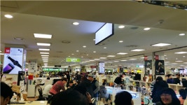 노트7 공백 버겁다…S7 블랙펄도 역부족