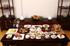 독주문화 지고 식사에 곁들이는 반주문화 떠올라