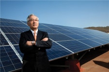 이완근 신성솔라에너지 회장 매출 9천억·셀효율 21% 목표