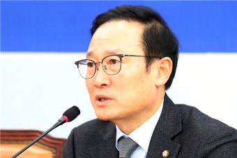 홍영표 