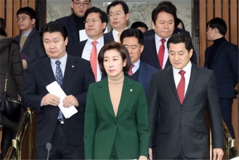 진상조사단 구성에 청문회 추진까지…야3당, 국채 의혹 '총공세'