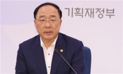 홍남기 내년 예산안 513조…GDP 대비 국가 채무 39% 후반 예상