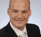 만트럭버스코리아, 데니스 듄슬 AS 부사장 선임