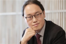 (피플)이원재 시대전환 공동대표 이념 정치 탈피한 다양한 토론 플랫폼이 당 정체성