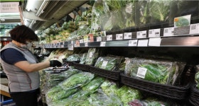 코로나 재확산에 서비스업·소비 타격…경제·민생 심각한 상황