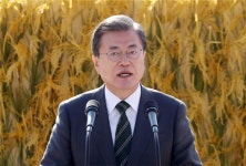 농촌은 한국판 뉴딜 핵심…스마트팜 7000헥타로 확대
