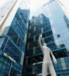 강남 ‘에이프로스퀘어’ 빌딩 소유권 그대로… 법원, 재심 각하