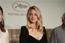 (74th 칸 영화제)폴 베호벤 감독 ‘베네데타’...선정성 그리고 신성모독 주장까지