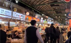 (영상_현장+)2년전 활기 되찾았지만…위드코로나 아직 불안