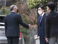 아산 정주영 명예회장 21주기…범현대가 청운동에 모여