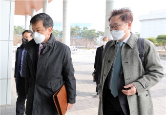 인수위 