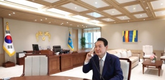 윤 대통령, 유흥식 추기경에 축하전화…
