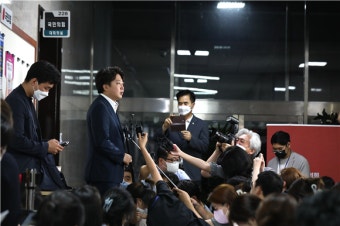 이준석 대표, 98.22%의 찬성률로 개혁신당 새 대표로 선출