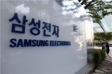 삼성전자 파운드리 사업 투자 지속할 계획(종합)