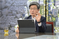 (민선8기 구청장)김길성 중구청장 인구 유입, 살만한 집 공급이 우선