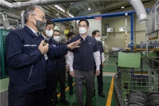 이재용, 광주 협력사 디케이 방문…회장 취임 후 첫 일정