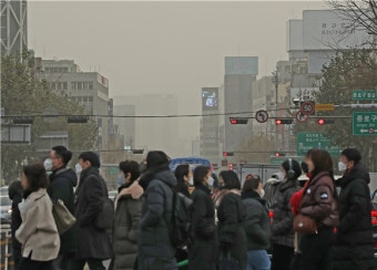 서울·인천·경기 황사 위기경보 '주의' 발령…미세먼지 농도↑