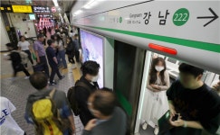 코로나로 급감한 도시철도 통행량…회복에 3년 더 걸려