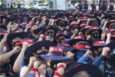 포스코, 파업위기 피했다…임단협 잠정합의안 도출
