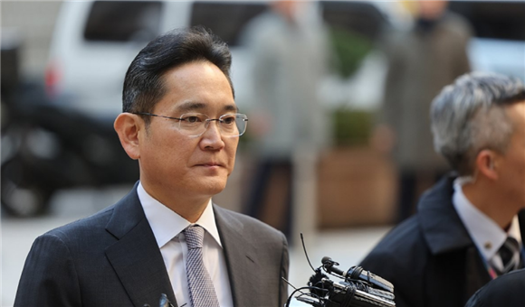 이재용 삼성전자 회장, 항소심에서도 무죄 선고 받아 사법 리스크 해방 가능성 증가