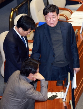친문 전해철, '자객' 양문석과 경선…86 '이인영'은 7번째 공천