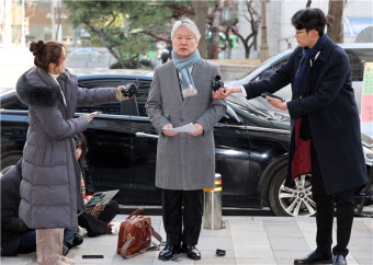 노환규 전 의협 회장 경찰 출석 “전공의 단체 접촉한 적 없어”
