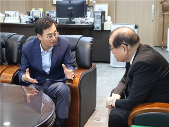 경기도지사 김동연, 독립기념관 건립 및 개헌 공약 강조