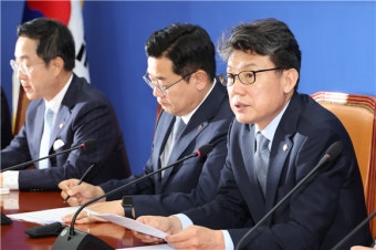 진성준 