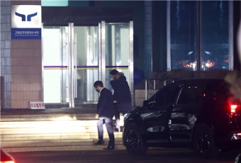 윤석열 강제구인 해도 '묵비권'…공수처, 검찰 '조기송부' 고심